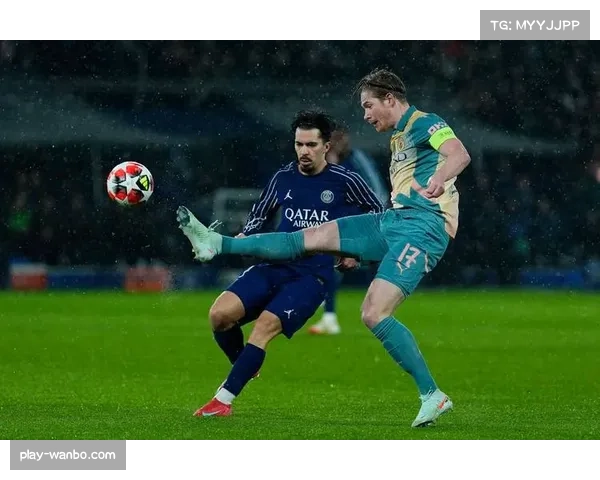 欧冠赛场阵型流动性增强，位置模糊化成为新趋势